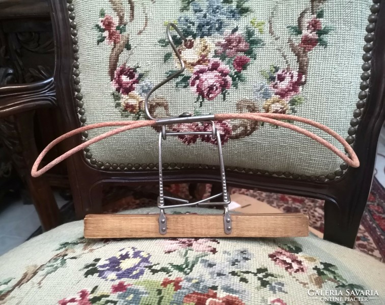 Antique walnut-hammered metal hanger with trouser hanger, shabby chic, vintage, fabric cover 37 x 25 cm