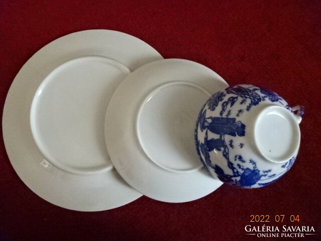 Chinese porcelain breakfast set, new condition. He has! Jokai.