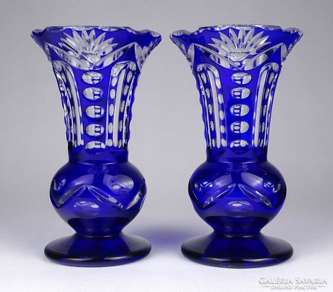 0U443 pair of old blue polished glass pedestal vases 13.5 Cm
