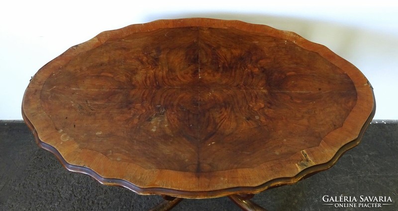 1C685 Antik póklábú asztal ovális neobarokk asztal