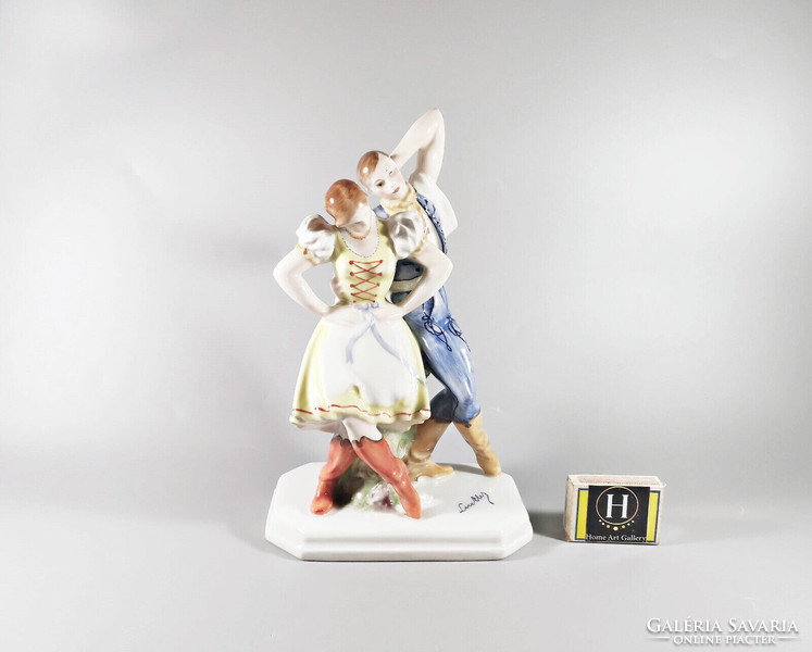 Antique hand-painted porcelain figurines of a dancing folk couple from Herend, flawless! (J085)