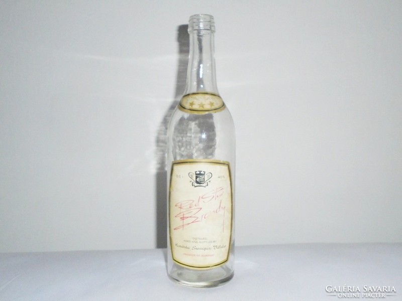 Retro üveg palack - Red Star Brandy - Kisvárdai Szeszipari Vállalat - 0.5 L - 1970-1980-as évekből