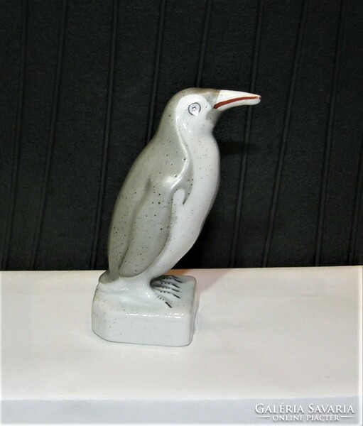 Penguin rare painted Aquincum porcelain