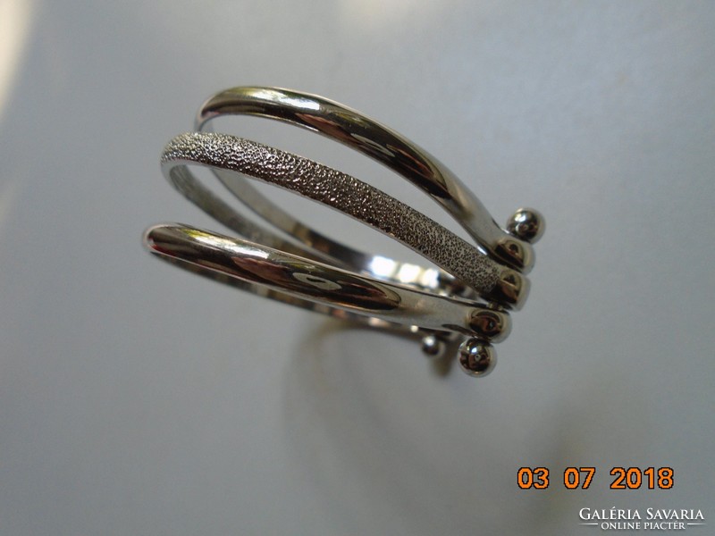 Stainless steel silver bracelet