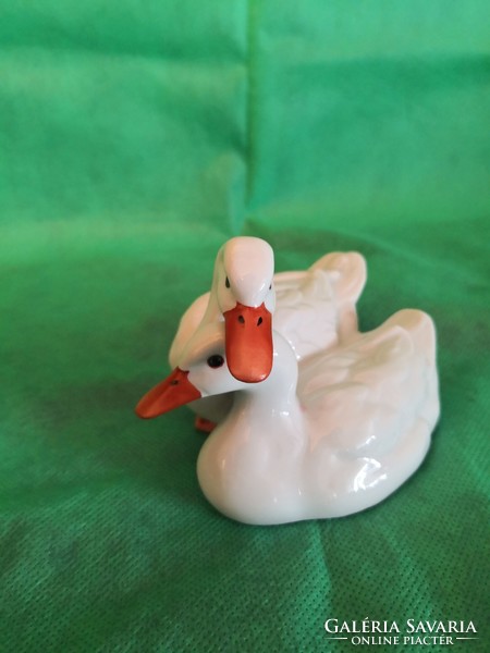 Pair of Herend porcelain ducks, designed by Sándor Keleti
