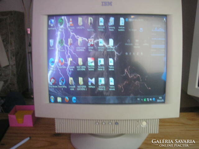 Retró IBM működő eredeti Canadai gyártású monitor  gyűjteménybe 1999-es ritkaság eladó