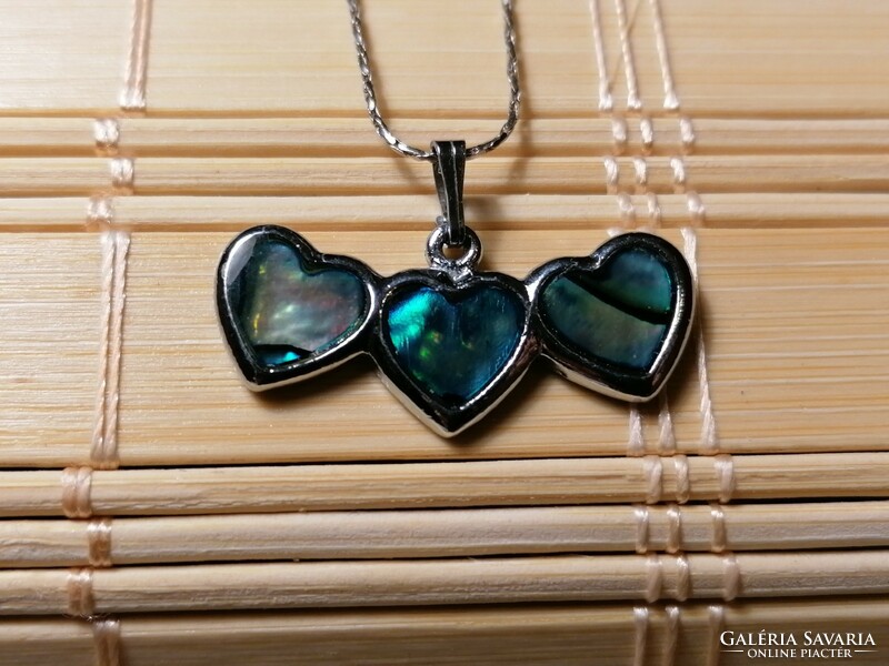 Peacock shell heart pendant (303)