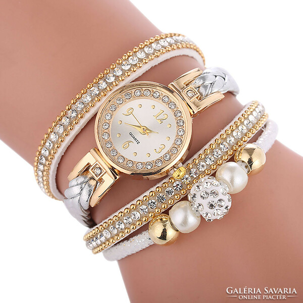 Now fashionable women's jewelry wristwatch with medical metal parts, very beautiful.
