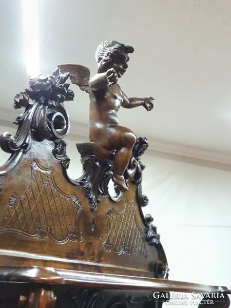 Dúsan faragott angyal szobros antik barokk rokokó pohárszék tálaló etager BÉRELHETŐ