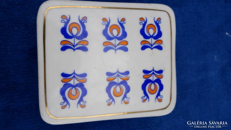 Hollóházi retro porcelain card holder with a stylized Kalocsa pattern 21 k. With gold border