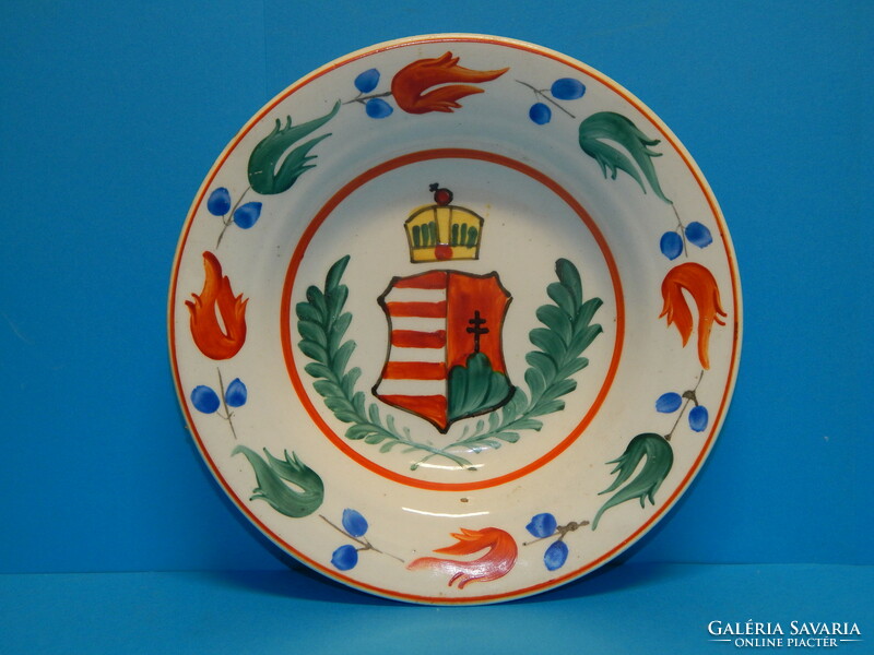 Barokk címeres hollóházi tányér kiváló állapotban