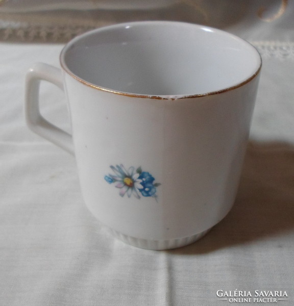 Zsolnay porcelán, szoknyás (teás) bögre 5.: margaréta, hajnalka