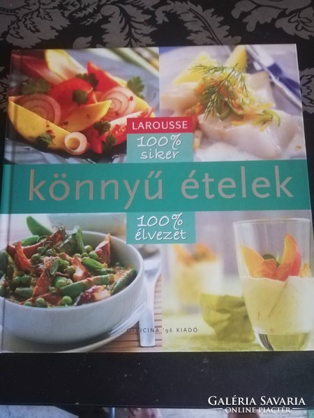 Larousse Easy Meals Cookbook