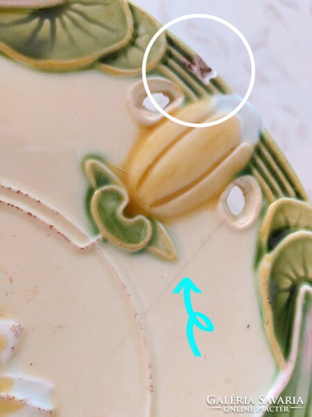 Régi Körmöcbányai majolika talpas tál szecessziós tavirózsás áttört fajansz süteményes