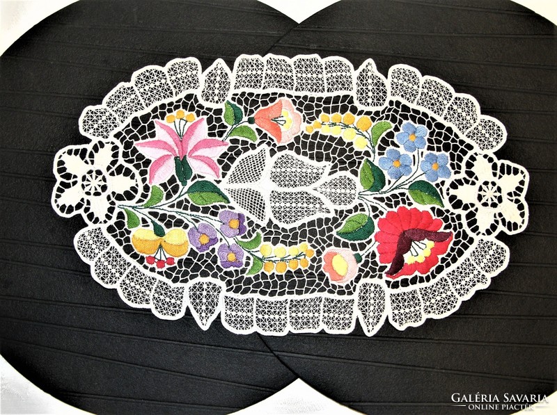 Riselt embroidered Kalocsa tablecloth 39 x 23 cm