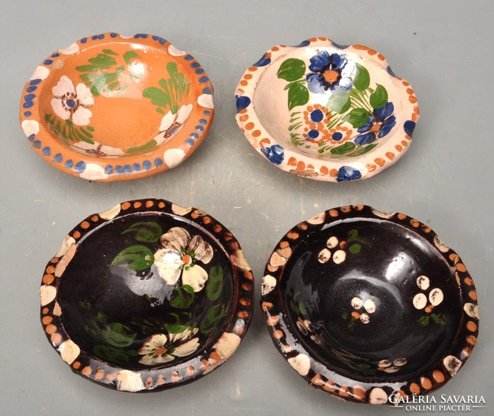 Small plates with folk patterns (4 pcs), 10 cm, for holding small things on the table.