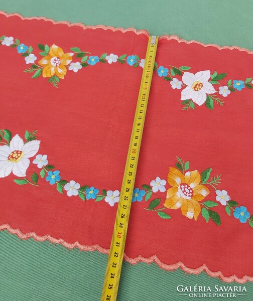 Beautiful embroidered table runner tablecloth tablecloth nostalgia piece rustic peasant