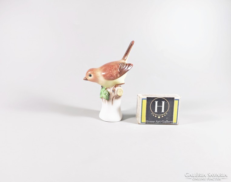 Herend, brown songbird on a tree branch, hand-painted porcelain 10 cm. Flawless! (B016)