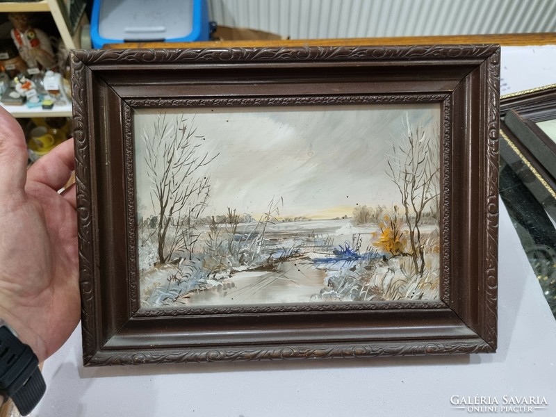 Oil picture frame