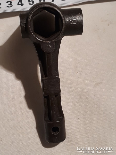 Old tool for vintage vehicles