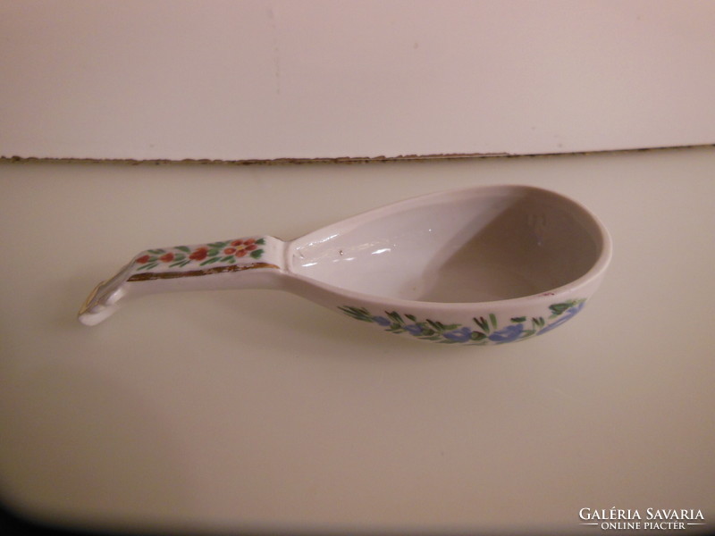 Salt shaker - marked - numbered - antique - mandolin-shaped - porcelain - flawless