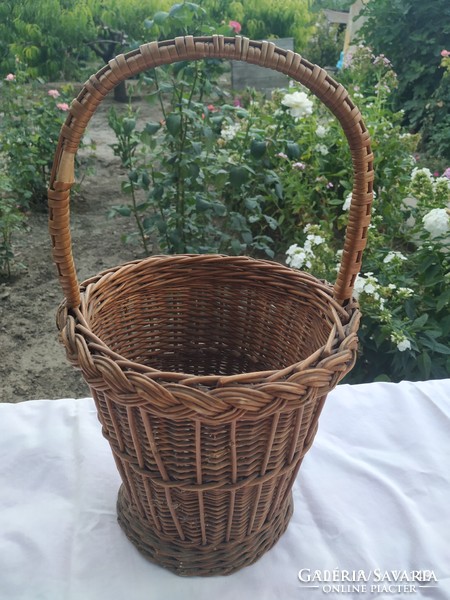 Basket for sale! Basket with commas for sale!