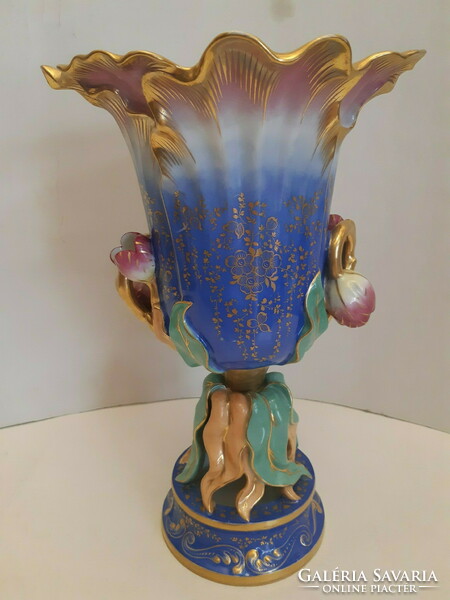 Special!!! Antique Viennese porcelain tulip vase inspired by the 1847 Herend tulip vase