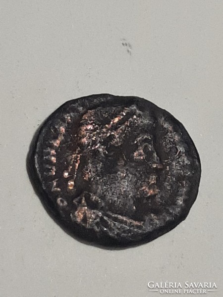 Flavius Valentinianus Roman bronze coin 4.