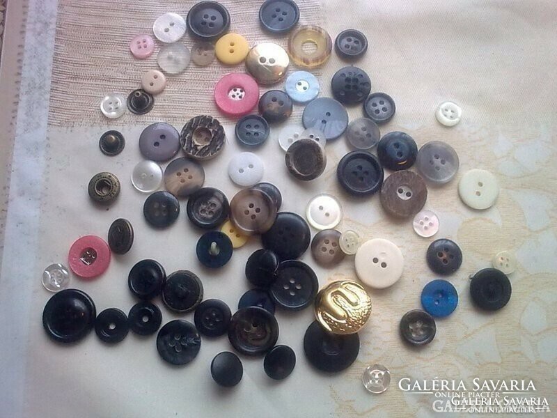 Pack of 73 mixed buttons as shown