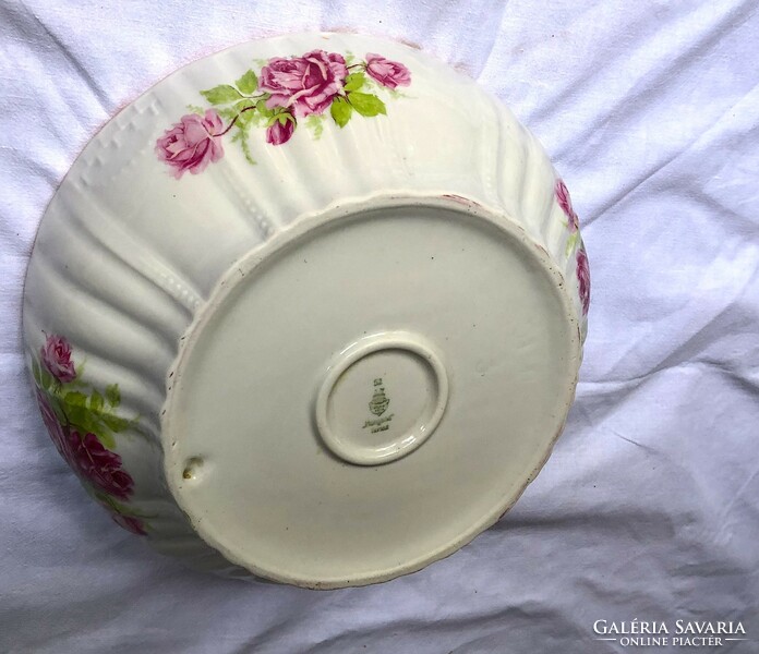 Zsolnay porcelain scone bowl