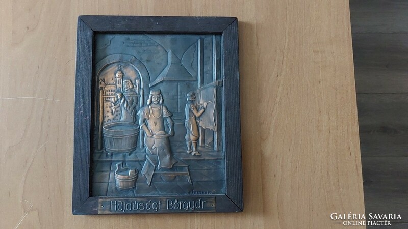 (K) Hajdúsági Bőrgyár réz/bronz falikép, relief 20x24 cm kerettel