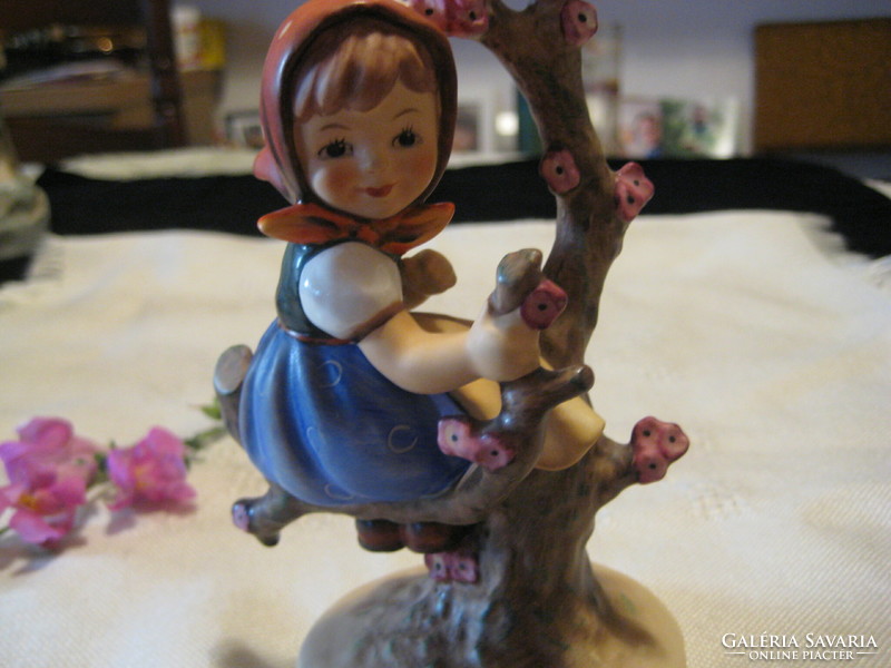 Hummel-geobel apple tree girl 16 cm