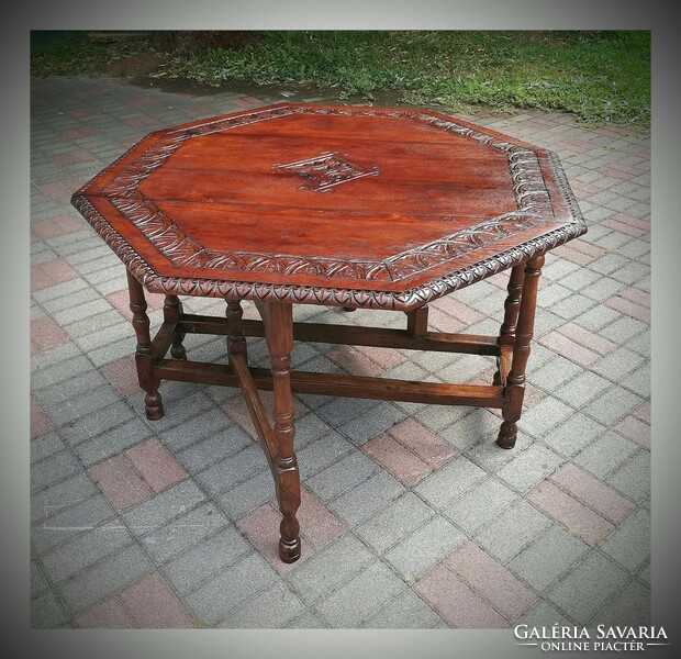 Renaissance style table