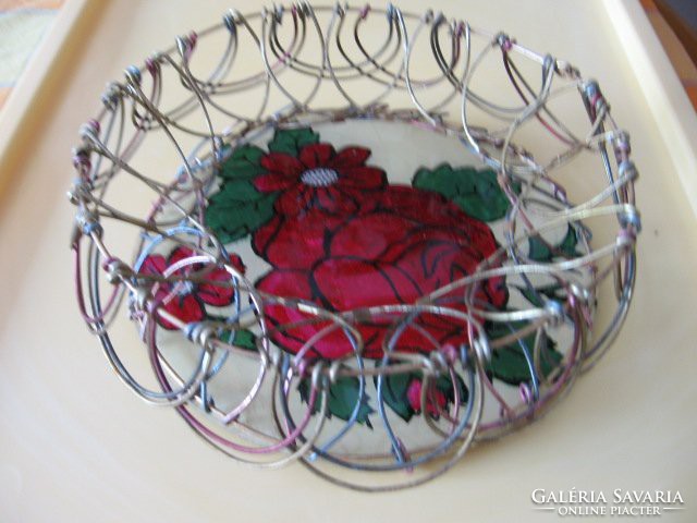 Nagyon retro rózsás összecsukható drót kosár