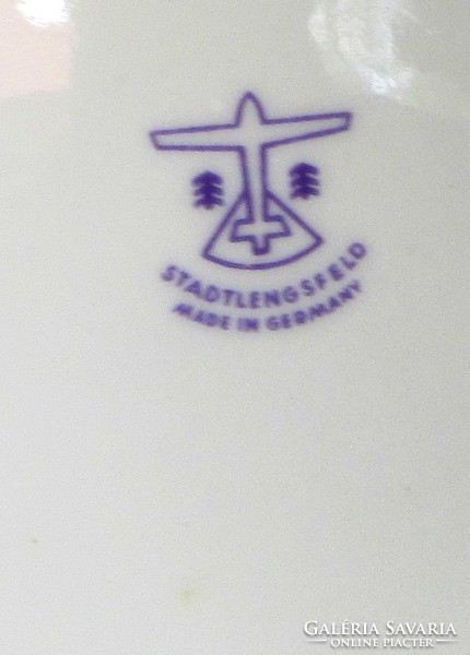 Német Stadtlengsfeld porcelán leveses, szószos, pörköltes tál egyben eladó.