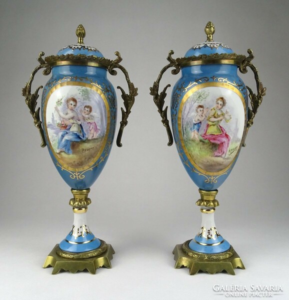 1G770 antique copper beaten French porcelain urn vase pair 30.5 Cm