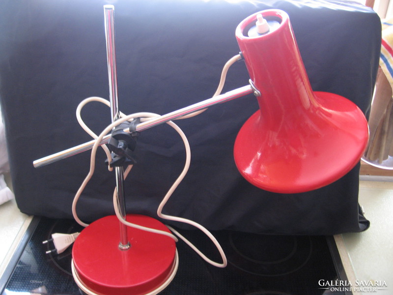 Retro space age deer red stand lamp