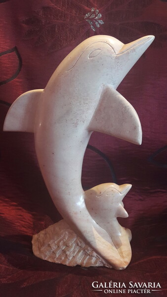 Delfin kő szobor (M2897)