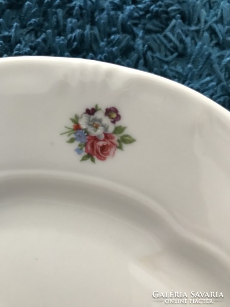 Set of 5 small Zsolnay porcelain plates