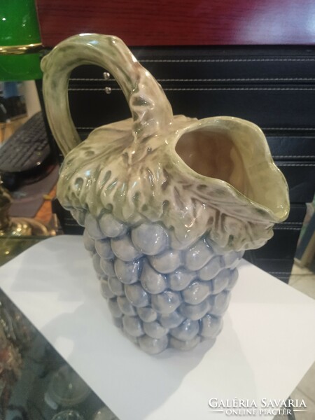 Ceramic spout, vine-shaped, 25 cm high beauty.