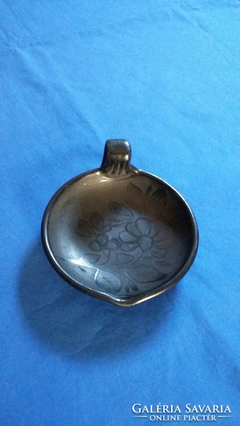 Old black ceramic ashtray, candle holder, with flower pattern, István Dankó - Hajdúszoboszló