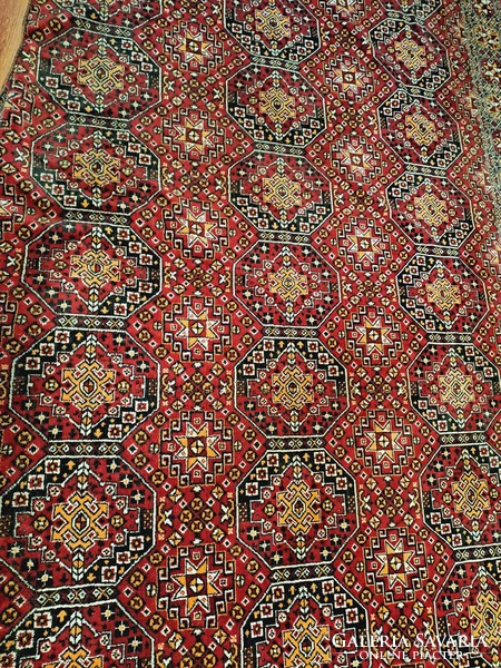 Mokett szőnyeg ,bársony ,selyem szönyeg ,teritő 264 cm× 160 cm