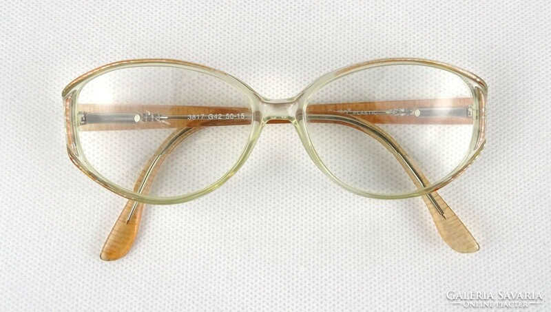 1K150 old diopter glasses inflecto