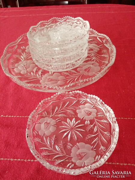 Metszett kristály üveg  süteményes  készlet   1+5 db  -- tál tányérokkal