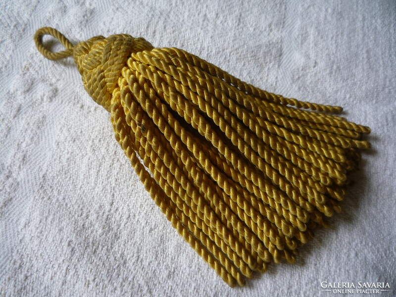 Tassel.