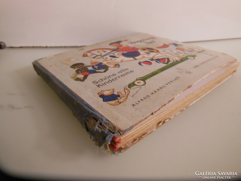 Book - old - picture book - 19 x 16 cm - German