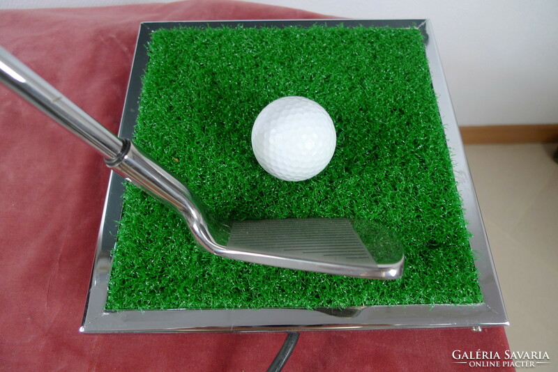 Különleges "golf" lámpa
