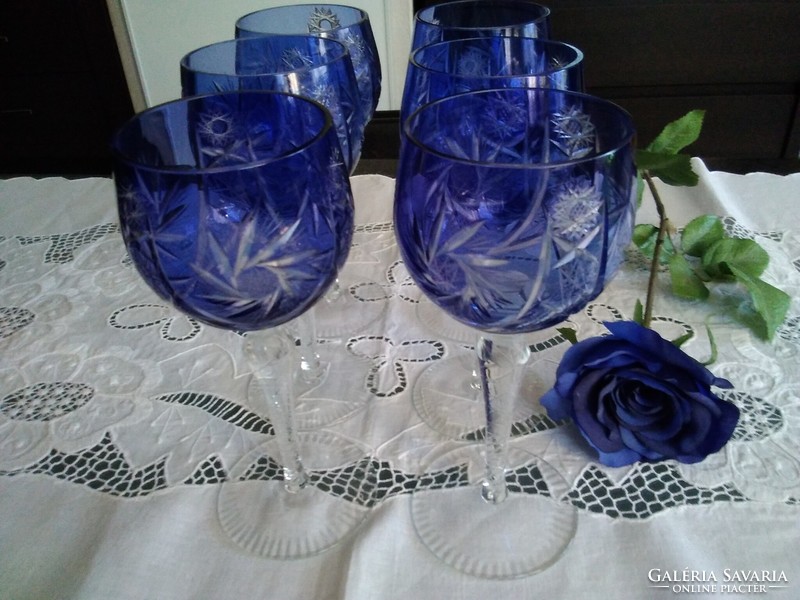 Blue crystal champagne set with beautiful color and cut!
