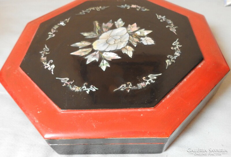 Octagonal wooden mother-of-pearl inlaid offering - oriental