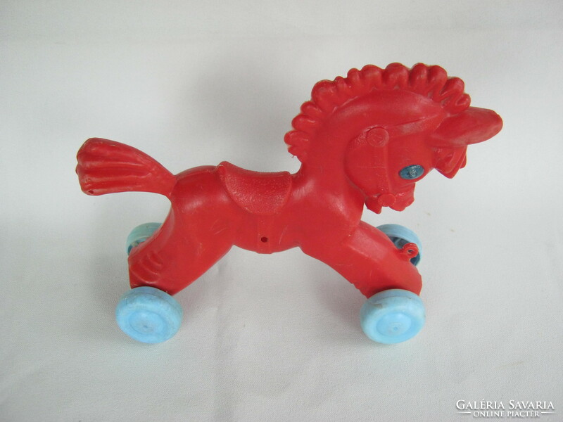 Traft plastic toy horse